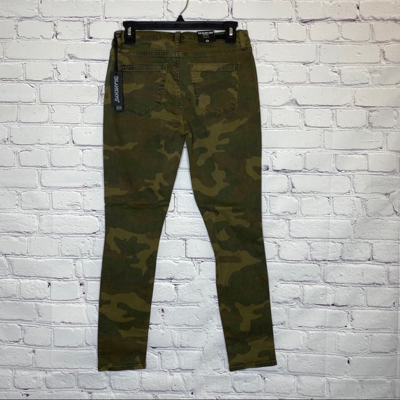 Blank NYC Camouflage Crop Jeans - Picture 6 of 9
